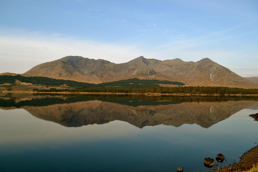 Ben Lettery Connemara Hostel Galway Bagian luar foto